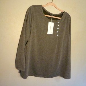 NWT Bloomchic long sleeve grey heather heavy knit top button accent